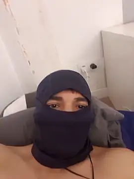 Elcurvo69 online show from 10-31-25, 11:33