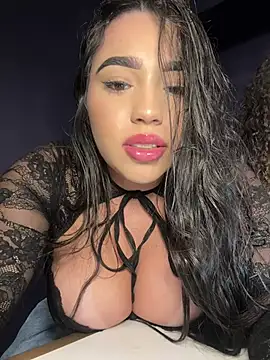 SofiaWildee online show from 06-18-26, 11:43