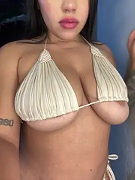 Snapshot of SofiaWildee chatting on 02-13-26, 06:02 SofiaWildee online show from 02-13-26, 06:02