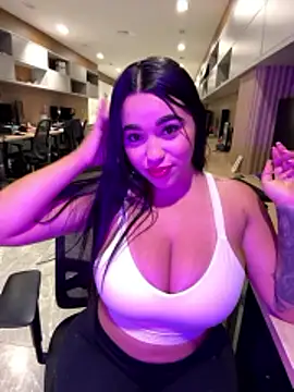 SofiaWildee online show from 01-08-26, 01:33