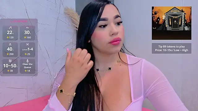 SofiaWildee online show from 10-27-25, 09:27