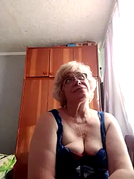 Snapshot of 52MiaLove02 chatting on 06-24-26, 04:49 52MiaLove02 online show from 06-24-26, 04:49