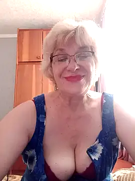 Snapshot of 52MiaLove02 chatting on 06-11-26, 04:48 52MiaLove02 online show from 06-11-26, 04:48