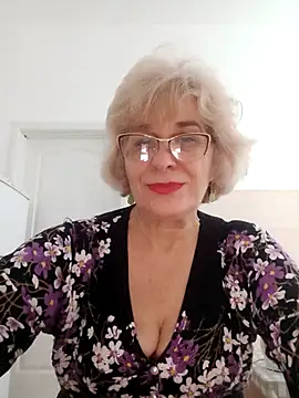 52MiaLove02 online show from 11-20-25, 06:03