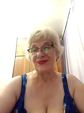 Snapshot of 52MiaLove02 chatting on 07-26-26, 06:15 52MiaLove02 online show from 07-26-26, 06:15