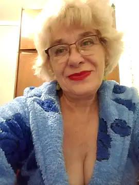 52MiaLove02 online show from 10-14-25, 04:18