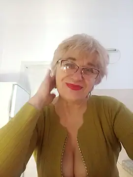 52MiaLove02 online show from 01-16-26, 05:44