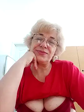 Snapshot of 52MiaLove02 chatting on 06-19-26, 04:51 52MiaLove02 online show from 06-19-26, 04:51