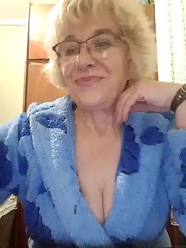 52MiaLove02 online show from 10-29-25, 05:56