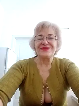 52MiaLove02 online show from 03-10-26, 05:44