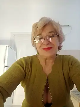 52MiaLove02 online show from 01-09-26, 05:47