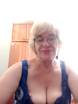 Snapshot of 52MiaLove02 chatting on 07-08-26, 04:51 52MiaLove02 online show from 07-08-26, 04:51