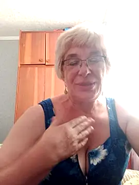 Snapshot of 52MiaLove02 chatting on 07-17-26, 04:48 52MiaLove02 online show from 07-17-26, 04:48