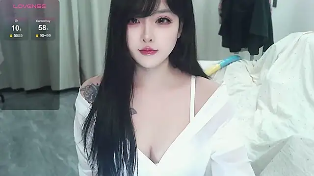 Snapshot of -caicai chatting on 06-06-26, 12:54 -caicai online show from 06-06-26, 12:54