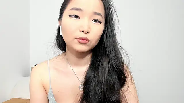 Snapshot of Soyun_Mia chatting on 05-15-26, 01:20 Soyun Mia online show from 05-15-26, 01:20