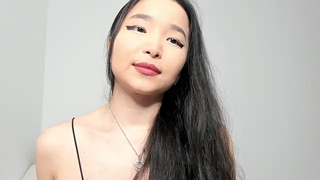 Snapshot of Soyun_Mia chatting on 05-19-26, 01:18 Soyun Mia online show from 05-19-26, 01:18
