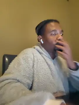 Snapshot of Cianda24 chatting on 03-06-26, 09:32 Cianda24 online show from 03-06-26, 09:32