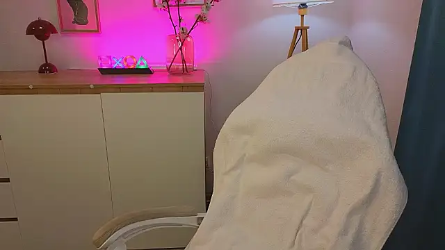  Den1s  online show from 02-19-26, 12:24