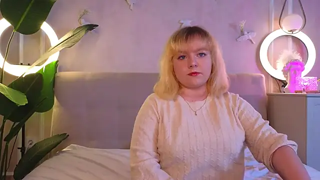 Snapshot of DianaJacobs chatting on 11-07-25, 10:09 DianaJacobs online show from 11-07-25, 10:09