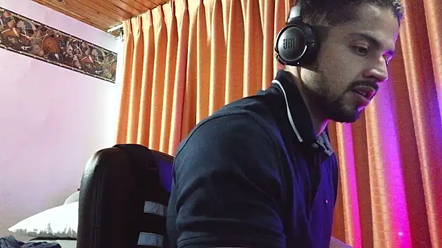 Axel-Cr0ss online show from 10-08-25, 12:01