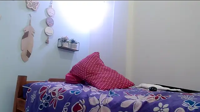 ashlyanaldeep18 online show from 12-16-25, 02:38