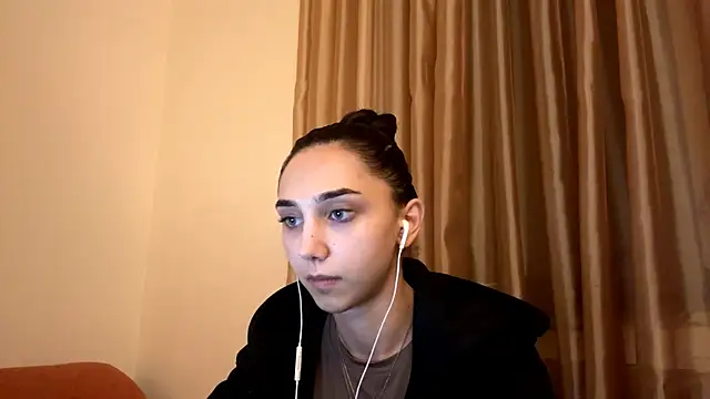 LinaMour online show from 10-06-25, 10:10