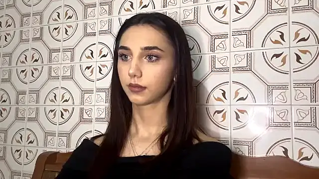 LinaMour online show from 11-29-25, 10:21