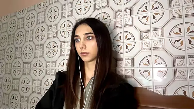 LinaMour online show from 11-13-25, 10:13