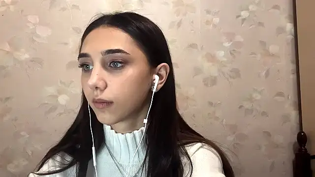 LinaMour online show from 10-10-25, 10:10