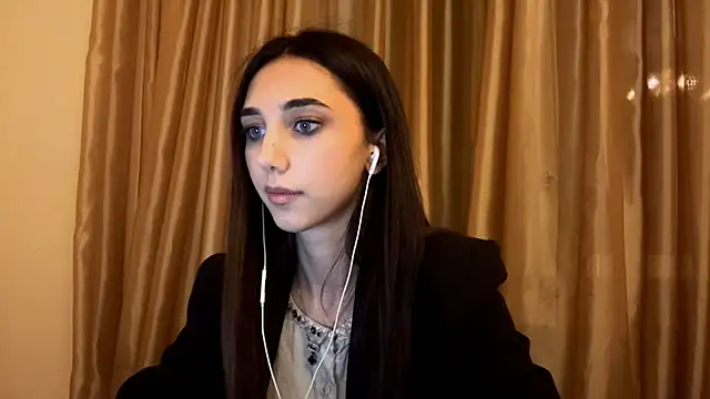 LinaMour online show from 09-20-25, 10:15