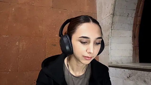 LinaMour online show from 09-11-25, 10:10