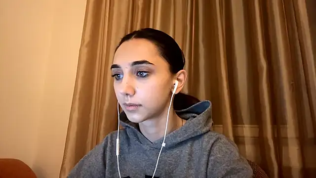 LinaMour online show from 09-25-25, 10:16