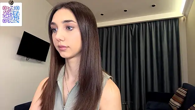 LinaMour online show from 12-20-25, 10:12