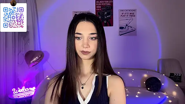 LinaMour online show from 06-20-26, 10:15