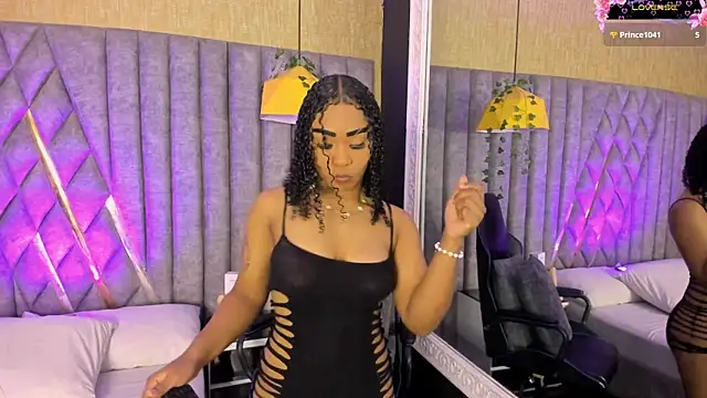 SkylerBloomm online show from 03-31-26, 04:03