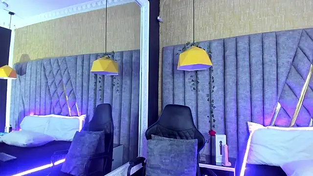 SkylerBloomm online show from 02-22-26, 02:47