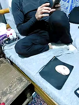 yazinyazin1 online show from 03-10-26, 09:30