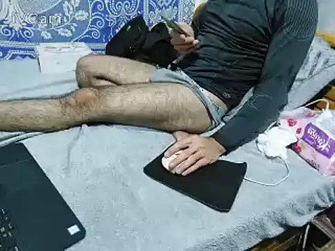 yazinyazin1 online show from 02-13-26, 07:58