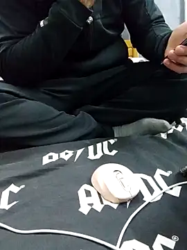 yazinyazin1 online show from 12-20-25, 06:33