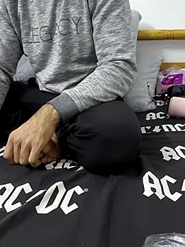 yazinyazin1 online show from 11-13-25, 02:04