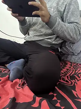 yazinyazin1 online show from 11-08-25, 11:36