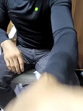 yazinyazin1 online show from 11-03-25, 08:45