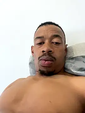 fitsexyman online show from 11-15-25, 05:00