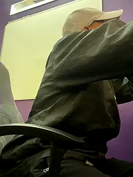 fitsexyman online show from 10-20-25, 02:39