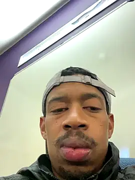 fitsexyman online show from 09-17-25, 04:47