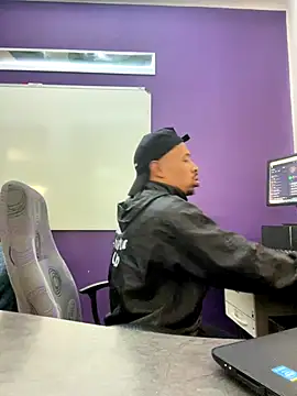 fitsexyman online show from 11-17-25, 12:31