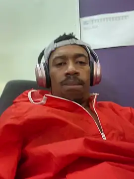 fitsexyman online show from 10-15-25, 08:33