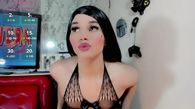 Candy Walker  online show from 10-01-25, 07:29