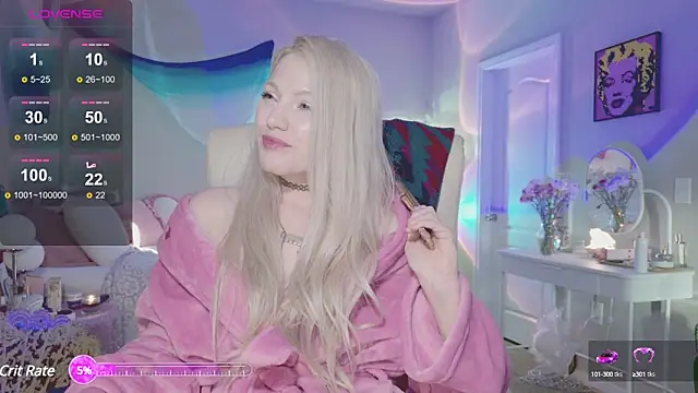 Snapshot of Talulaa chatting on 02-11-25, 12:38 Talulaa online show from 02-11-25, 12:38