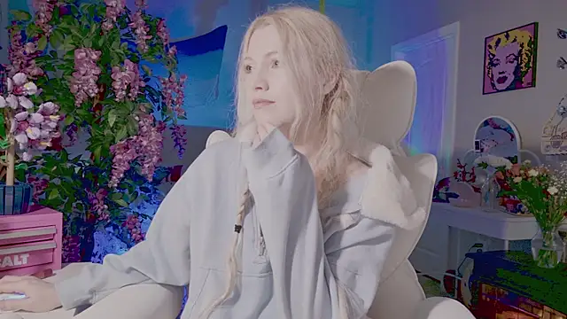 Talulaa online show from 04-13-26, 07:40